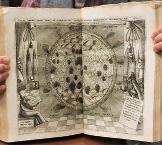 Oculus // artificialis // teledioptricus // sive // Telescopium, // ex // Abditis rerum Naturalium & Artificialium // principiis protractum nova methodo, eaque solida explica- // tum ac comprimis e triplici // fundamento // Physico seu Naturali, // Mathematico Dioptrico // ET // Mechanico, seu Practico // stabilitum. // Opus curiosum Practico-Theoricum magna // rerum varietate adornatum, multorum votis diu expetitum, omni-// bus Artium novarum studiosis perquam utile: quo Philosophiae atque Mathesi prae-// sertim mixtae, nec non universo pene hominum statui amplissimis adjumentis con-// sulitur ; nova plurima abstrusa curiosa Technasmata recluduntur , ipsaque Ars // Telescopiaria facillime addiscenda, ac sumptibus non adeo magnis in // praxin adducenda proponitur, adeoque // Telescopium // ex tenebris in lucem asseritur. // Authore // R. P. F. Joanne Zahn, // Carolopolitano Sacri Candidi Canonici Ordinis Praemonstratensis // in Cella DEI Superiore propre Herbipolim Professo. Cum Facultate Superiorum. // Herbipoli, // Sumptibus Quirini Heyl, Bibliopolae Aulico-Academici. //Anno M DC LXXXV.