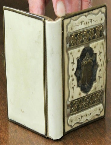 Item #B6890 Jewish Prayer Book, or Siddur: &ldquo;Perl Sidur&rdquo;. Judaism.